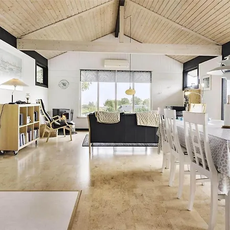 6623-allinge-markvejen-47 * Allinge-Sandvig